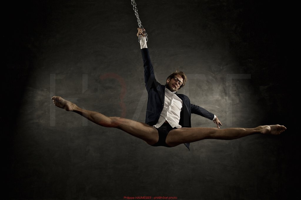 Jean-Sébastien COLAU, guest principal dancer